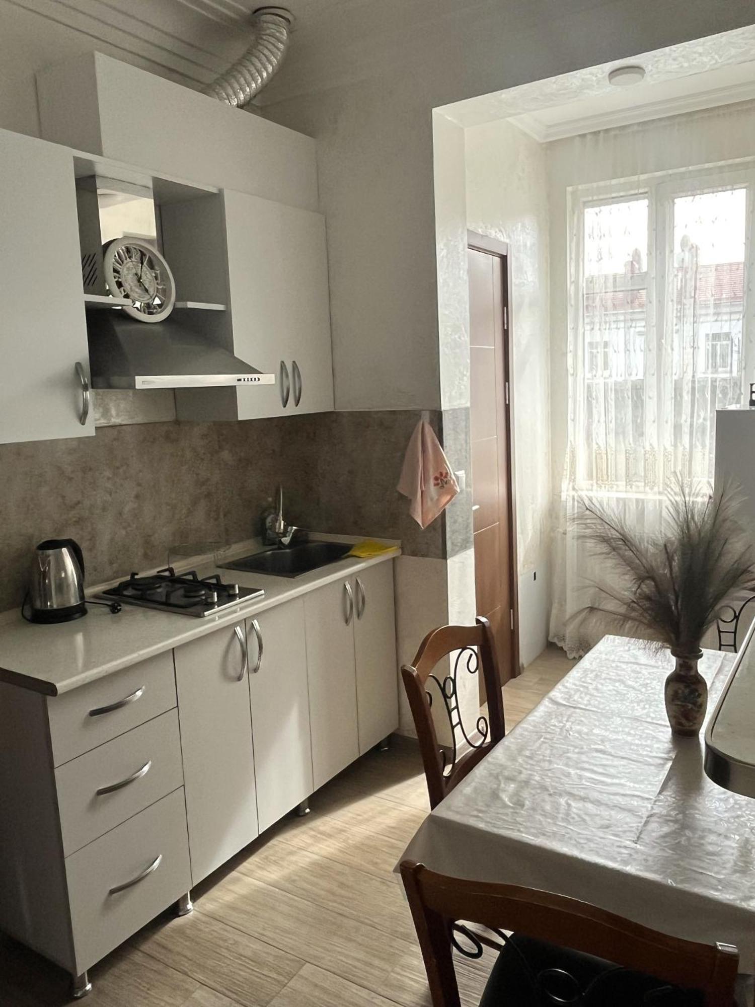 Sweet Home At Ninoshvili 3 Batumi Exterior photo